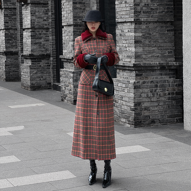 TW100%羊毛英伦复古獭兔长款大衣