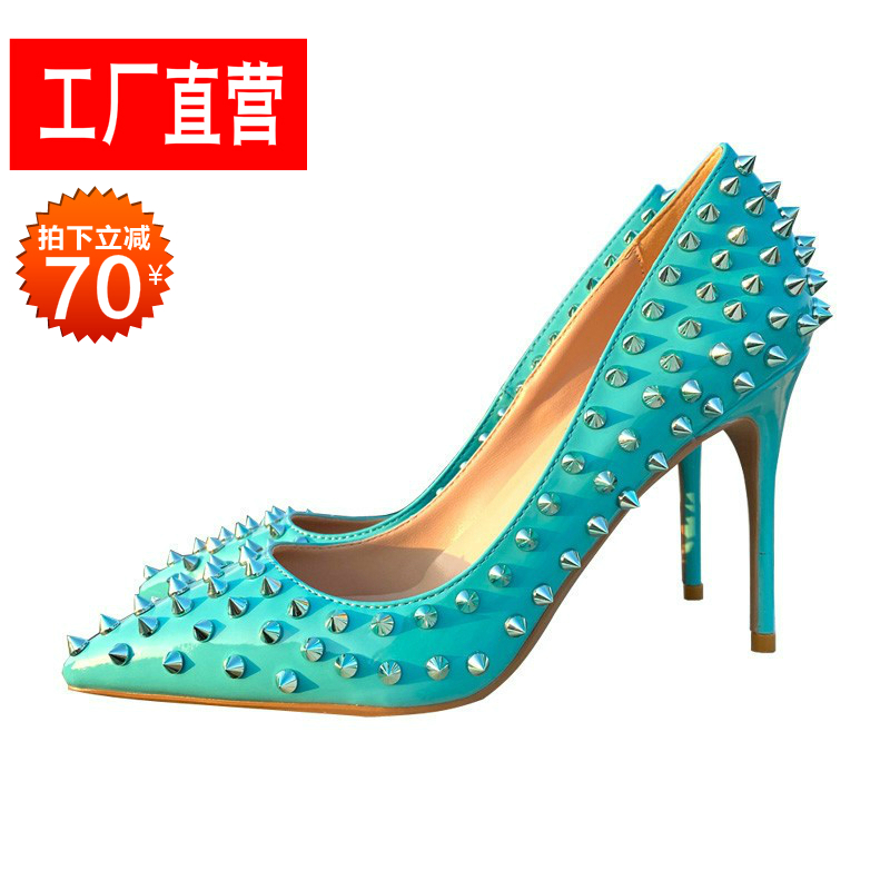 2022早春铆钉高跟鞋女