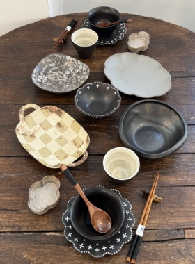 漫生活老板娘黑色复古风餐具套装二人食碗盘杯碟小酒馆民宿氛围感