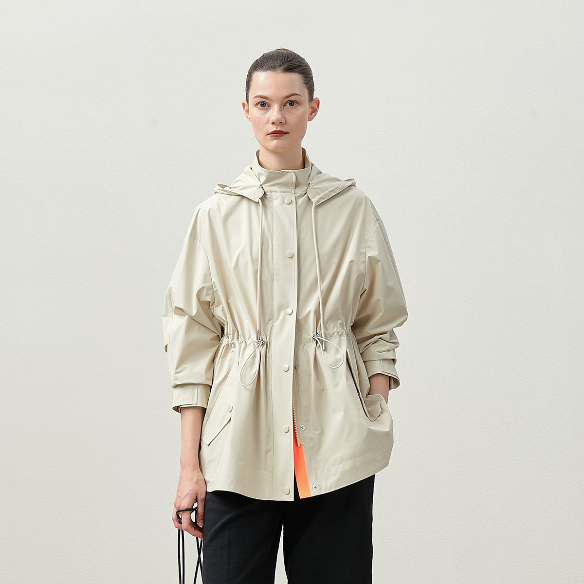 *茉莉雅集M0ncl*r防水压胶休闲户外连帽外套短风衣日本料WWT07225