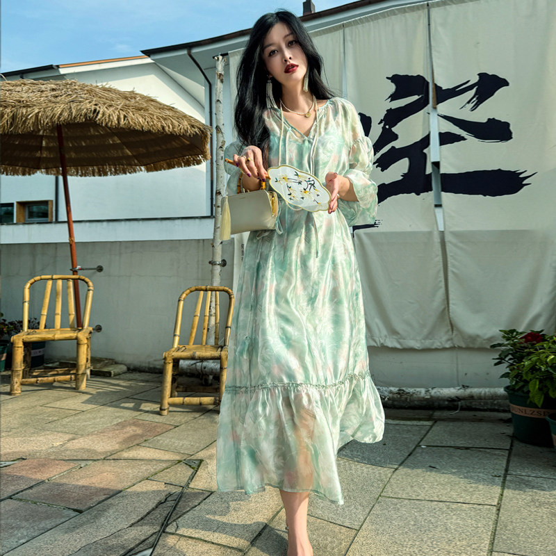 美君 LC玫瑰花苞腰绳系带飘逸度假拍照仙气长款连雪纺连衣裙