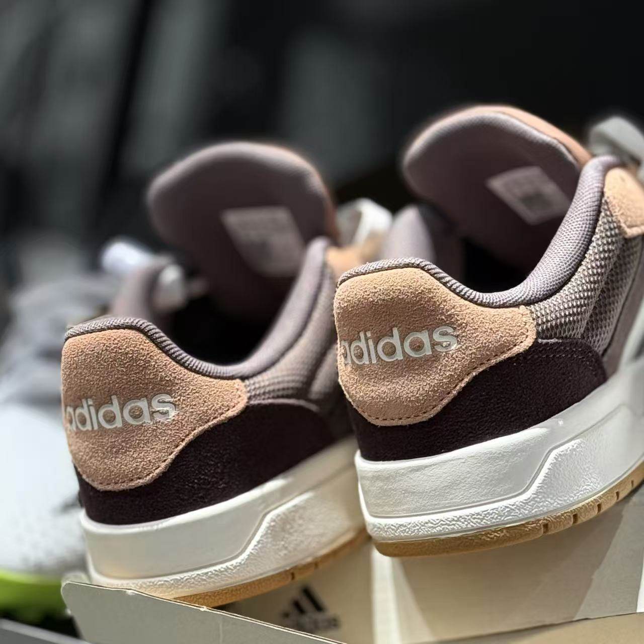 Adidas阿迪达斯男子秋冬季经典舒适复古低帮篮球鞋休闲板鞋JR8321