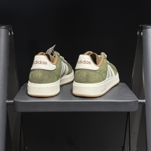 翻毛皮春夏百搭耐磨低帮户外休闲板鞋 KK1407 阿迪达斯男款 Adidas