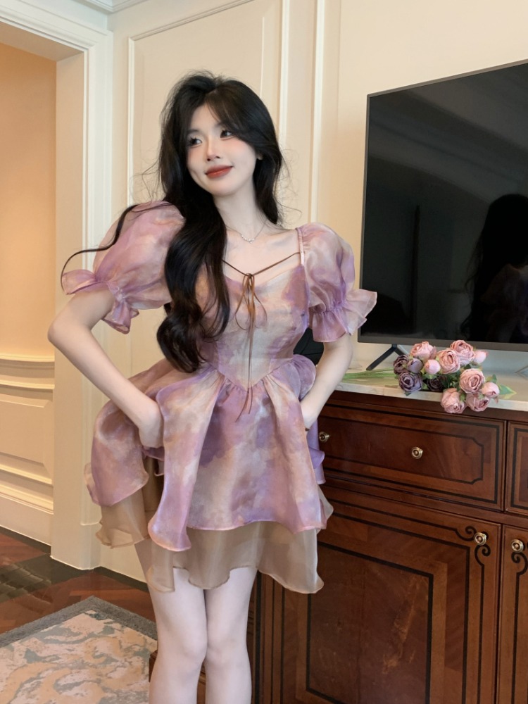 法式泡泡袖连衣裙收腰显瘦