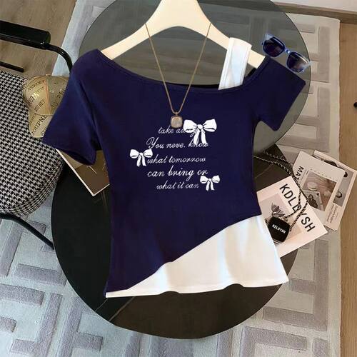 2025新款斜露肩假两件撞色短袖t恤女夏季设计感印花别致上衣ins潮
