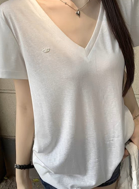 白色松弛感V领正肩短袖t恤女2026新款宽松内搭薄款罩衫辣妹上衣夏