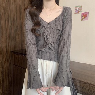 新款荷叶边废土风喇叭袖长袖T恤设计感短款chic独特上衣女ins春秋