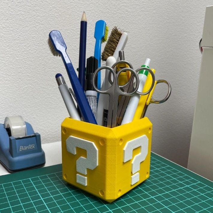 马里奥问号笔筒收纳盒创意高颜值ins风办公室桌面学生轻奢高级感