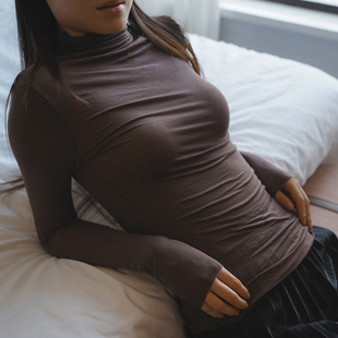 钱小姐奶皮感山羊绒混织慵懒风高弹春秋季女款打底衫堆堆领圆领