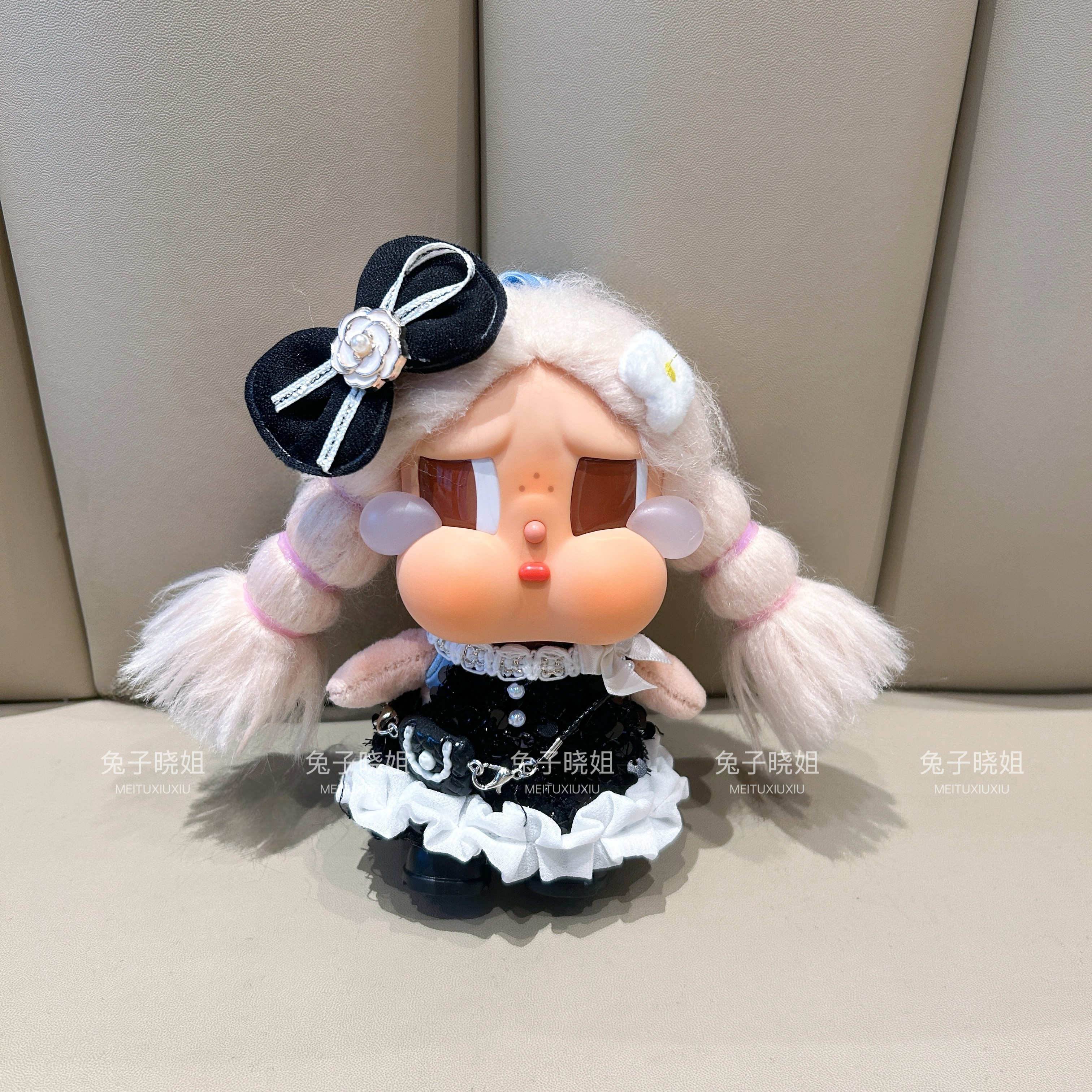 千金风黑色亮片裙 Crybaby哭娃度假系列沙滩小憇秋冬毛绒娃衣