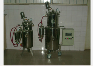 30L发酵罐套配菌种罐 气泵 控制柜 搅拌器 摇瓶 接种枪 硅胶管