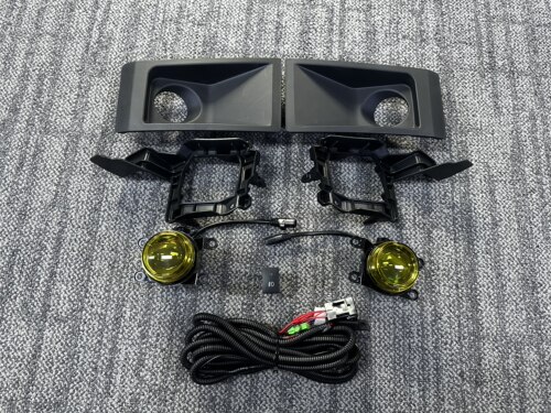 适用于丰田LC71/76/78/79改装黄金眼透镜led灯总成低升高