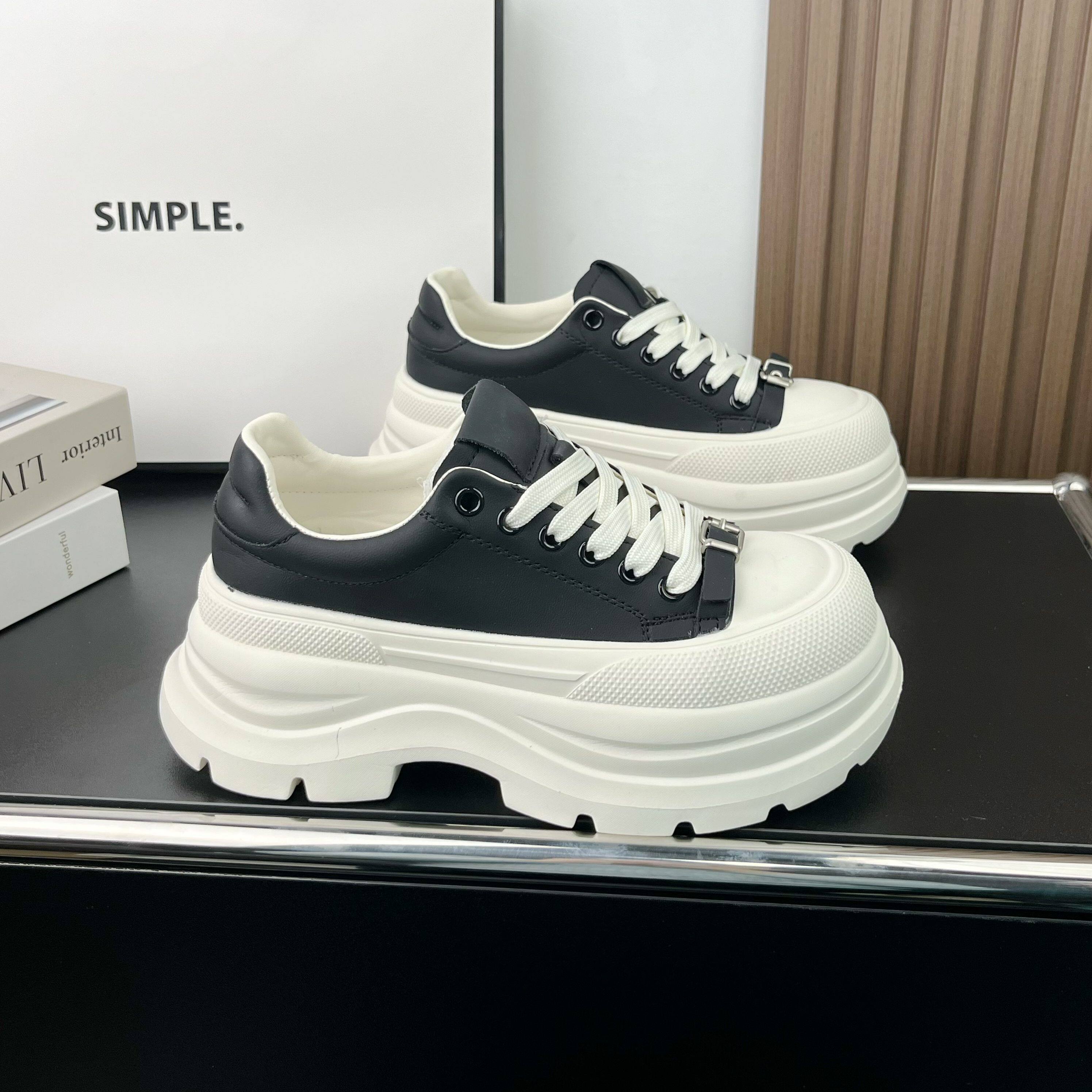 厚底小白鞋百搭休闲板鞋女2026新款女款春款爆款轻便软底不累脚女