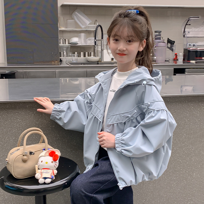 女童秋季外套2025新款洋气童装小女孩春秋款超好看防风儿童冲锋衣