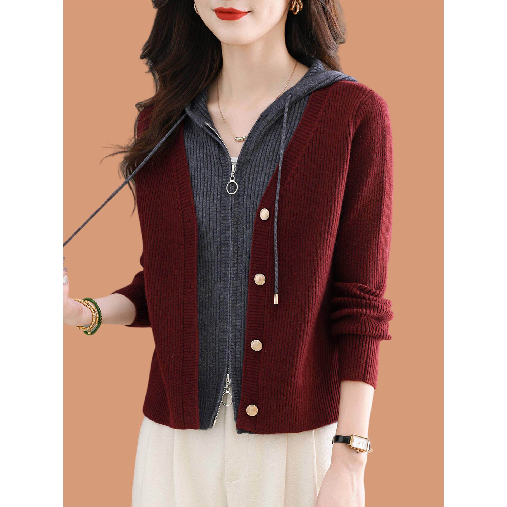 2026新款秋冬短款假两件羊毛开衫女士连帽拉炼针织外套羊绒毛衣