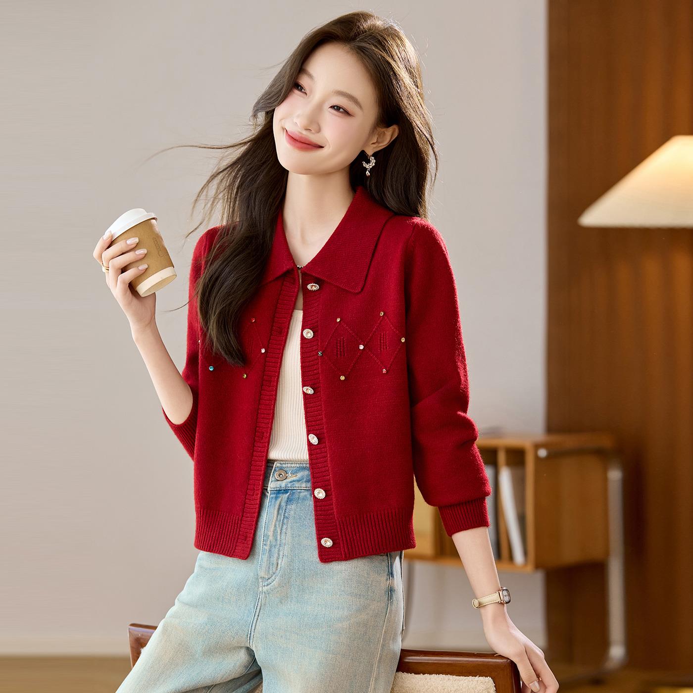 春秋季新款翻领毛衣外套女小个子针织衫宽松短款休闲时尚钉珠上衣