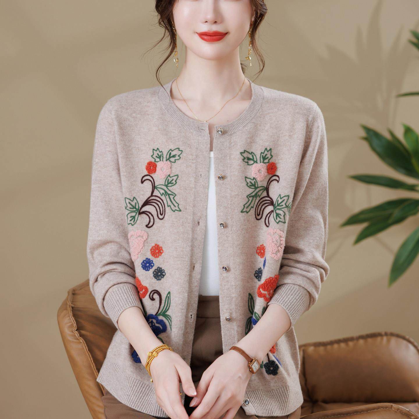 2025新款中年妈妈装春秋100%纯羊绒刺绣毛衣开衫中老年女羊毛外搭,女装/女士精品,羊绒衫,淘宝优惠券,粉丝福利购,淘宝优惠卷