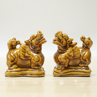 一对家居貔貅摆件陶瓷