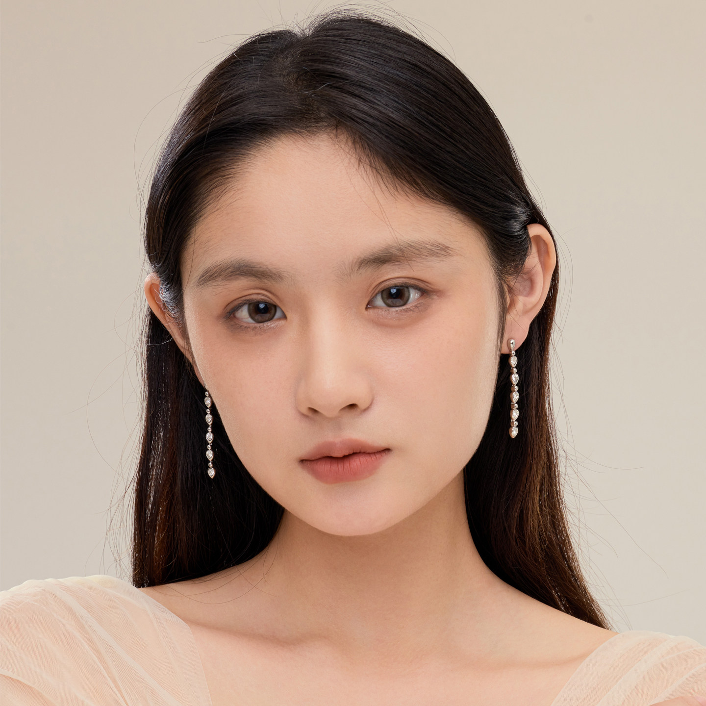 S925银轻奢串联水滴锆石钻长耳环