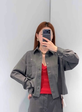 TT OF Girl 定制线 口袋刺绣字母短款廓形显瘦毛边丹宁牛仔衬衫