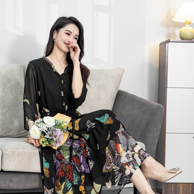 爆款真丝连衣裙2025新款女春夏款桑蚕丝气质高端收腰精致显瘦裙子