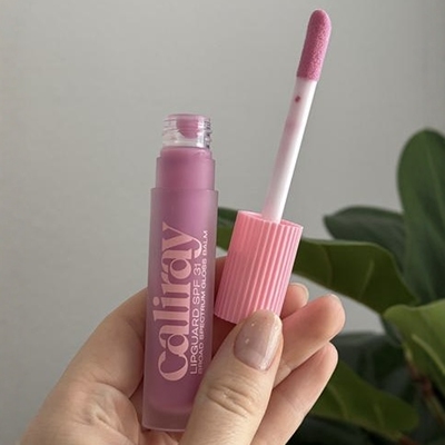 预*定 美国Caliray Lipguard SPF 31 Hydrating唇釉润唇蜜4g