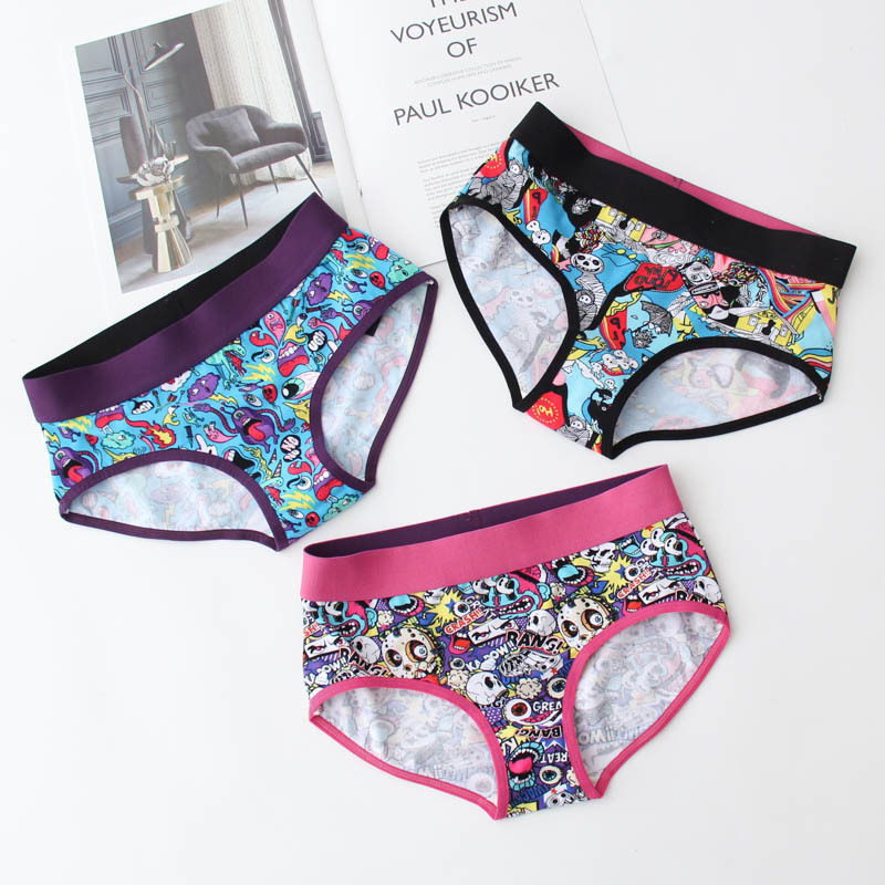 可爱卡通大码内裤中腰宽边胖MM女