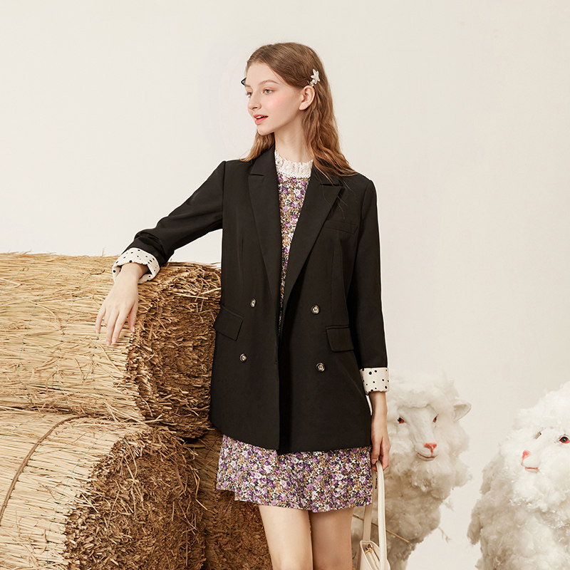 网红炸街小西装外套女春秋高级设计感小众韩版休闲上衣2024年新款