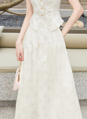 zk lin设计感小众白色甜美半身裙子女遮胯显瘦2025年夏季新款好看