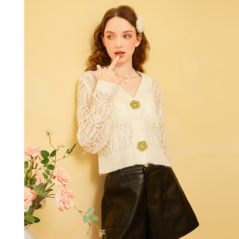 镂空外搭开衫外套毛衣针织衫女2024初春新款慵懒风软糯设计感上衣