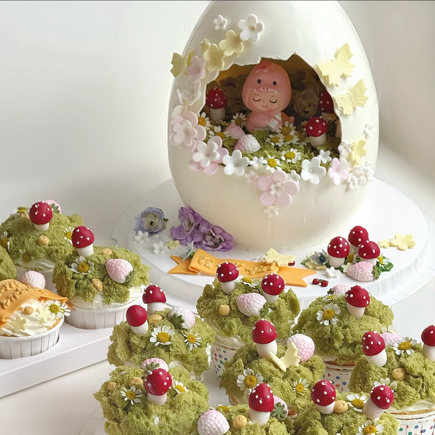 网红烘焙蛋糕装饰摆件蛋壳破壳可爱蛇宝宝男宝女宝周岁生日插件 - 实物图