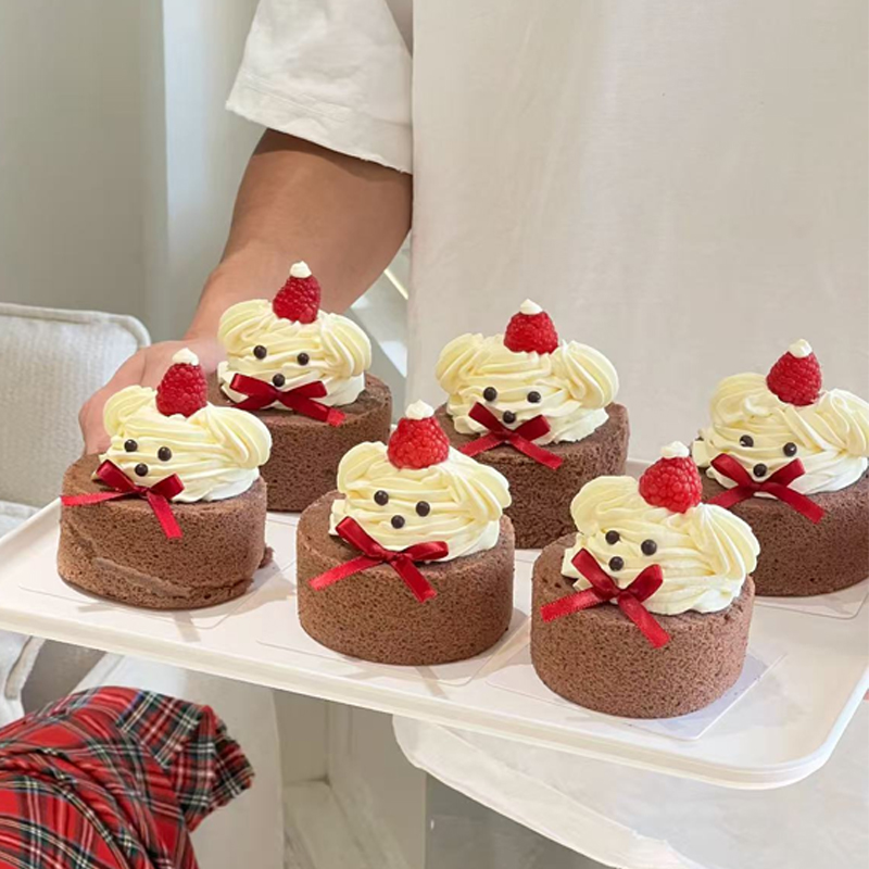 圣诞主题甜品小帽子蛋糕装饰