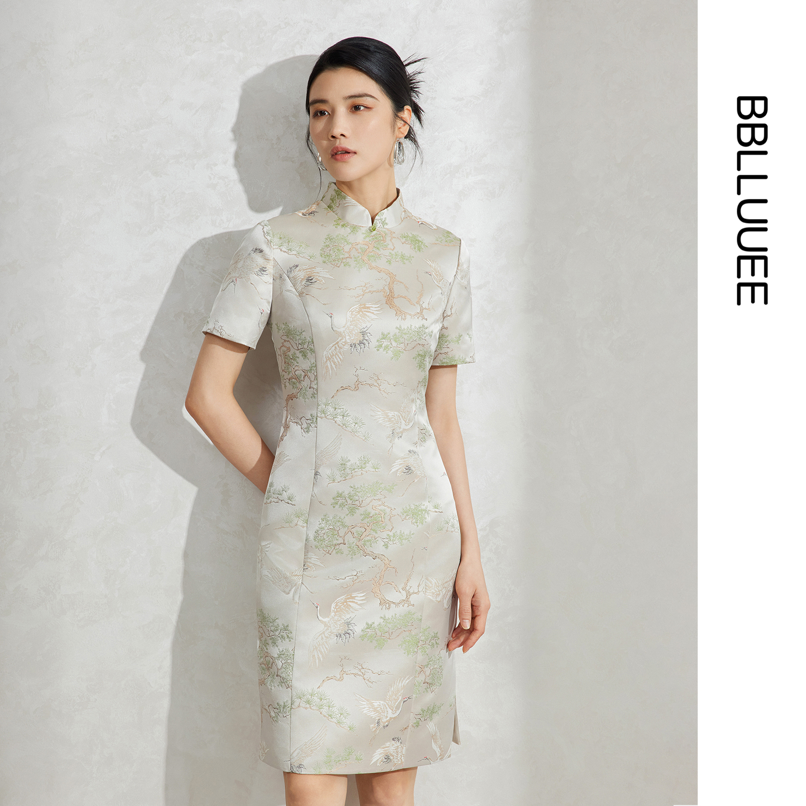 浮雕礼服连衣裙粉蓝衣橱国风