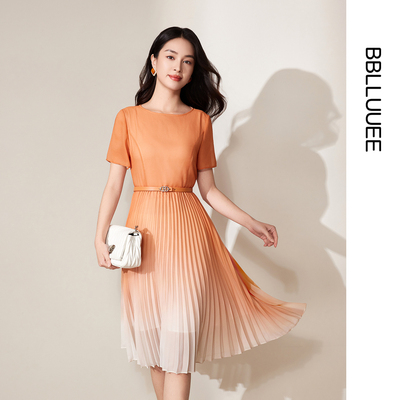 【霞光】粉蓝衣橱2025夏装新款压褶飘逸诗艺渐变橙色短袖连衣裙女