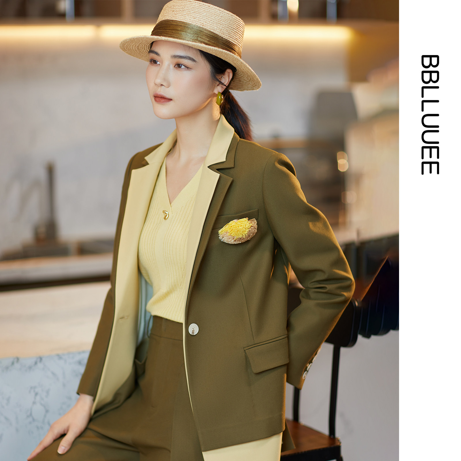 【商场同款假两件西装】BBLLUUEE/粉蓝衣橱复古意趣拼接短外套女,女装/女士精品,短外套,淘宝优惠券,粉丝福利购,淘宝优惠卷