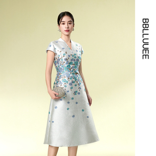 莫奈花园 提花中式 粉蓝衣橱2025秋装 中式 美学礼服连衣裙女 新款