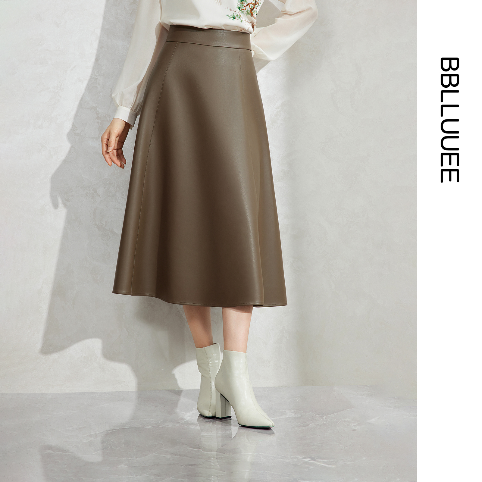 BBLLUUEE/粉蓝衣橱2025秋装新款高气场百搭皮半裙女经典A字半身裙