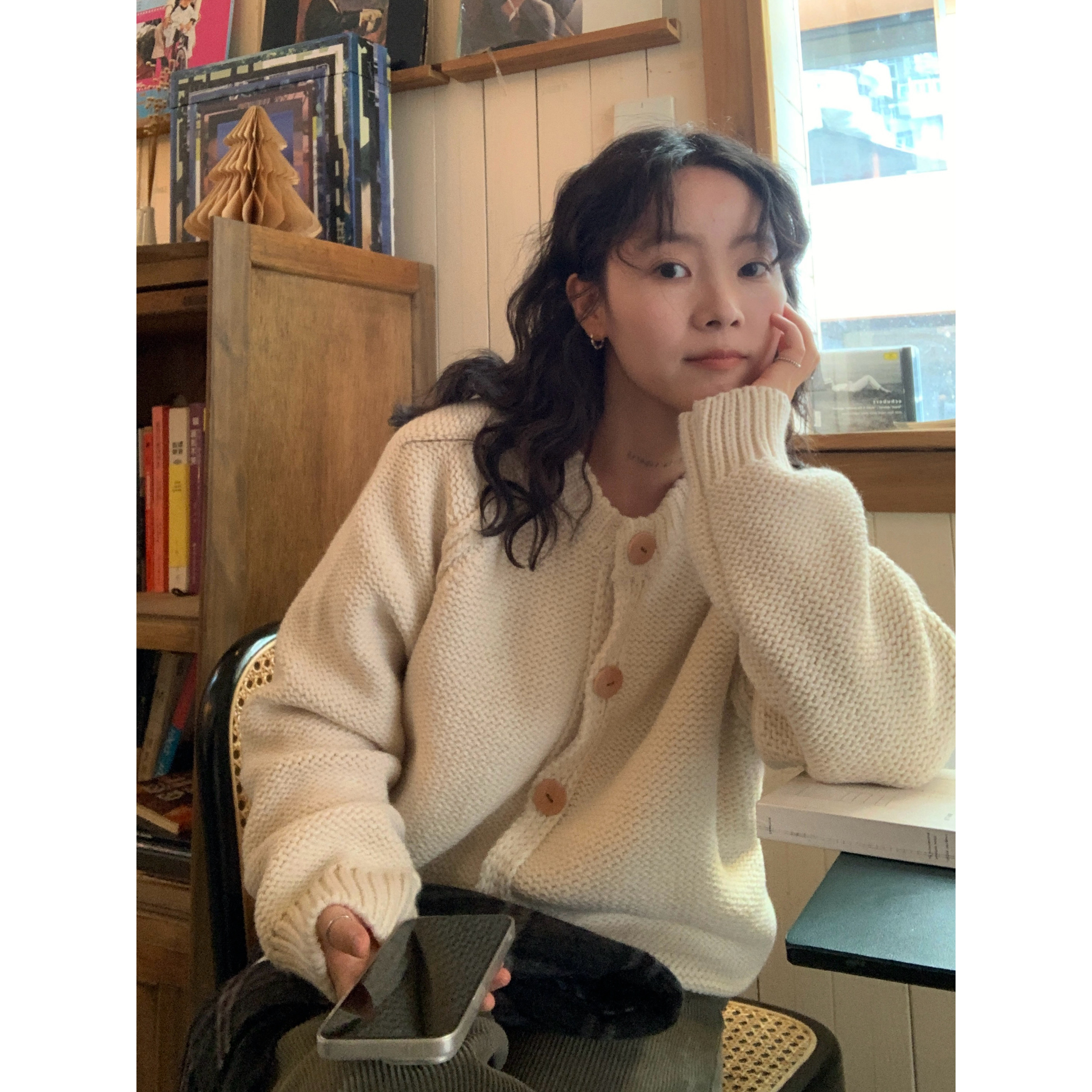 ifbeer韩版粗针系扣米白色圆领毛衣外套上衣宽松针织衫开衫秋冬女