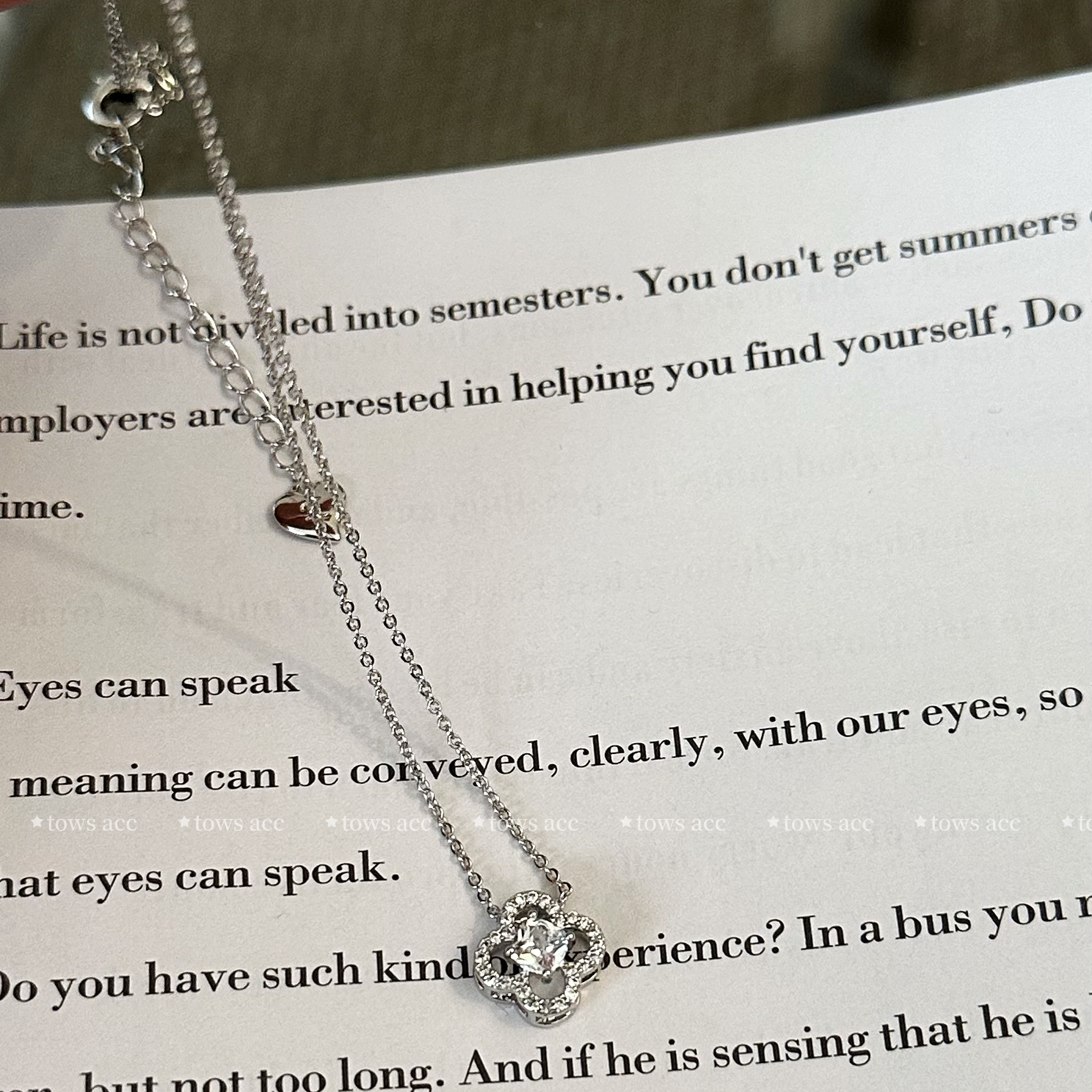 tows灵动四叶草吊坠项链女款轻奢小众高级设计感日常百搭锁骨链