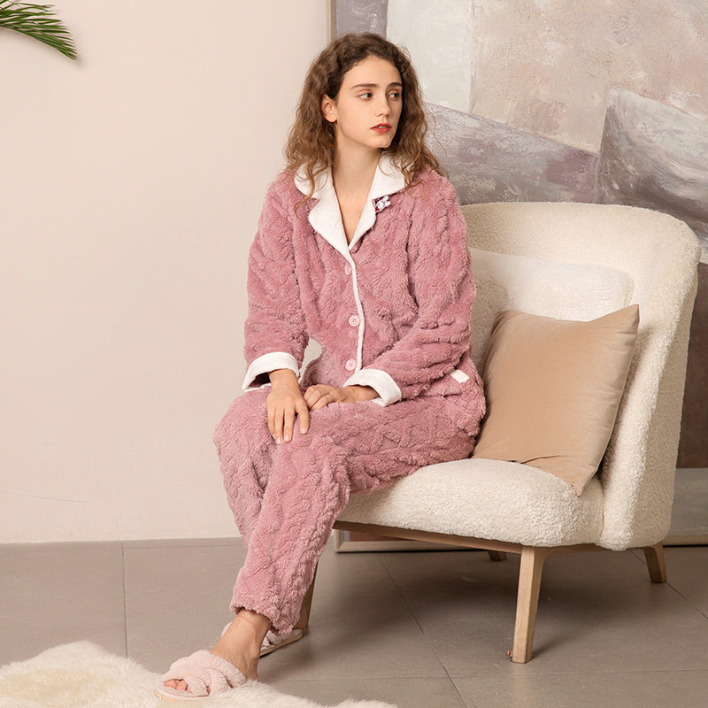 新世家族冬季珊瑚绒加厚睡衣女套装休闲宽松大码舒适法兰绒家居服