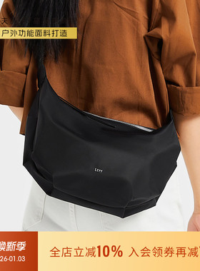 莱夫休闲单肩包包女2026新款饺子包旅行高级感小众牛津帆布斜挎包