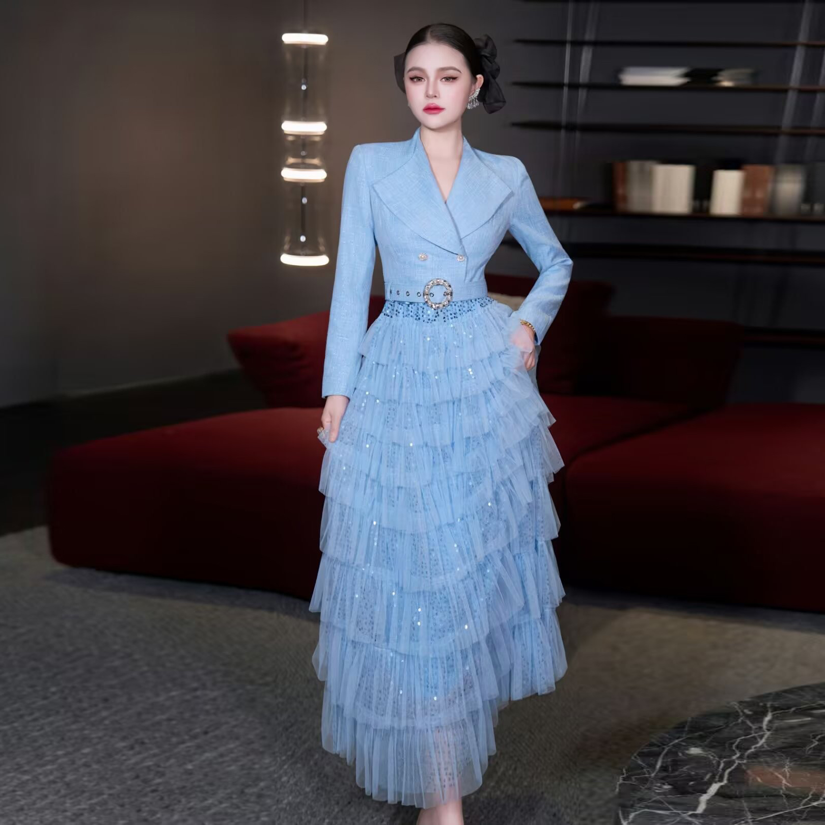 2025年秋冬新款轻熟风蓝色西装领连衣裙女收腰网纱蛋糕裙长款气质