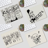 孤独摇滚天然橡胶游戏鼠标垫锁边电脑键盘书桌垫办公防滑小号桌垫