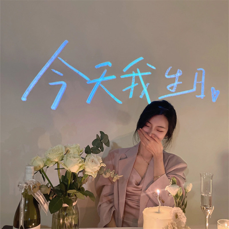 ins网红生日氛围投影灯拍照道具图片