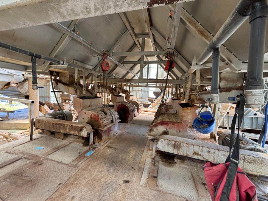 4月5日丽水市矿业公司所有的机器设备、采矿权及建筑物网络拍卖公告