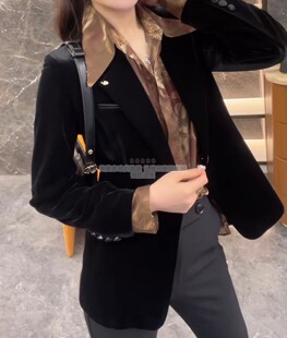 欧货2026早春新款时尚高级感丝绒西装外套气质显瘦通勤风女士西服
