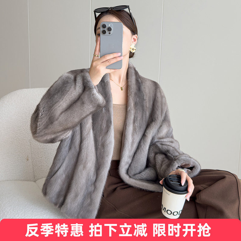 水貂皮大衣女进口整貂皮草时尚V领短款真貂毛2025冬季新款本色