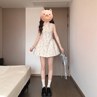 海边度假碎花连衣裙女学生夏季新款学院风气质无袖Polo领甜美裙子
