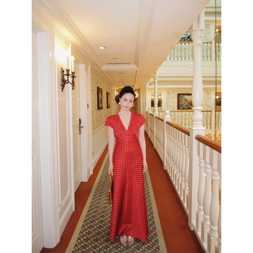 复古港风圆点拼接蕾丝鱼尾连衣裙气质绝美泡泡袖裙子中长裙女