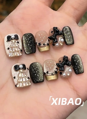 圣诞穿戴甲短款手工黑色猫眼穿戴美甲2025新款高级感法式指甲贴片